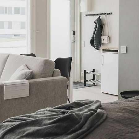 Beautiful New Studio Apartment Nearby The Center Turku Exterior photo