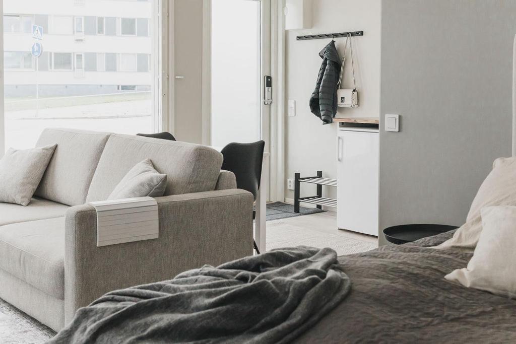 Beautiful New Studio Apartment Nearby The Center Turku Exterior photo